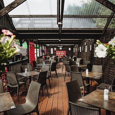 Muskerry Arms Bar And B&B Blarney Ngoại thất bức ảnh