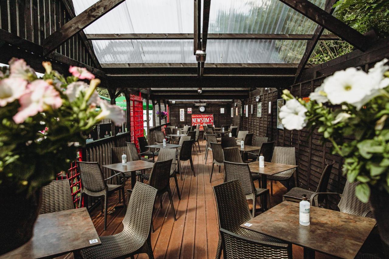 Muskerry Arms Bar And B&B Blarney Ngoại thất bức ảnh