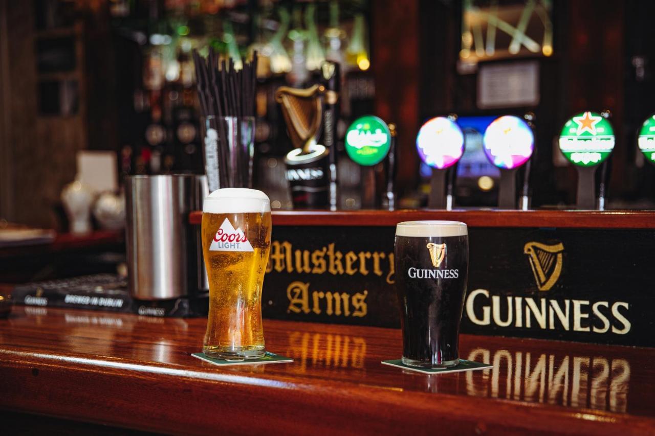 Muskerry Arms Bar And B&B Blarney Ngoại thất bức ảnh