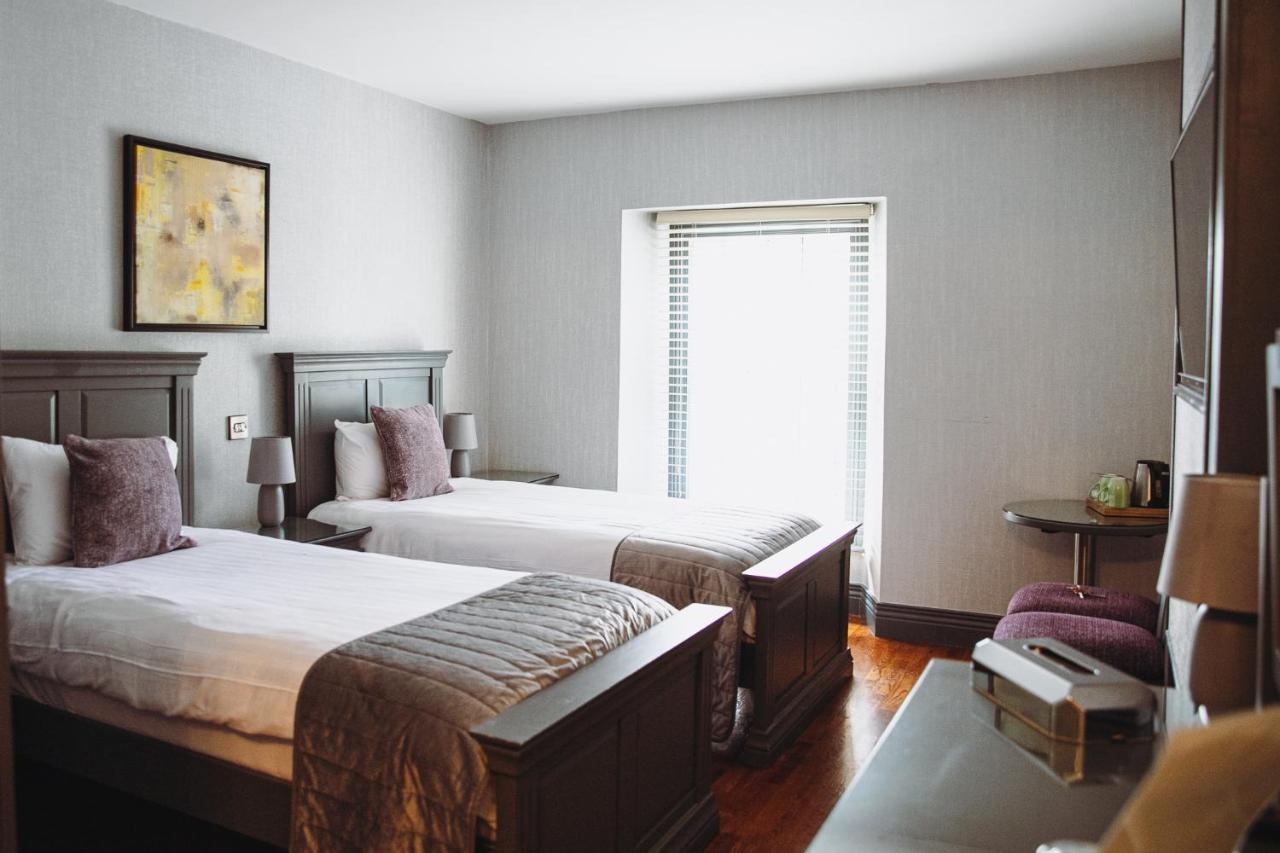 Muskerry Arms Bar And B&B Blarney Ngoại thất bức ảnh