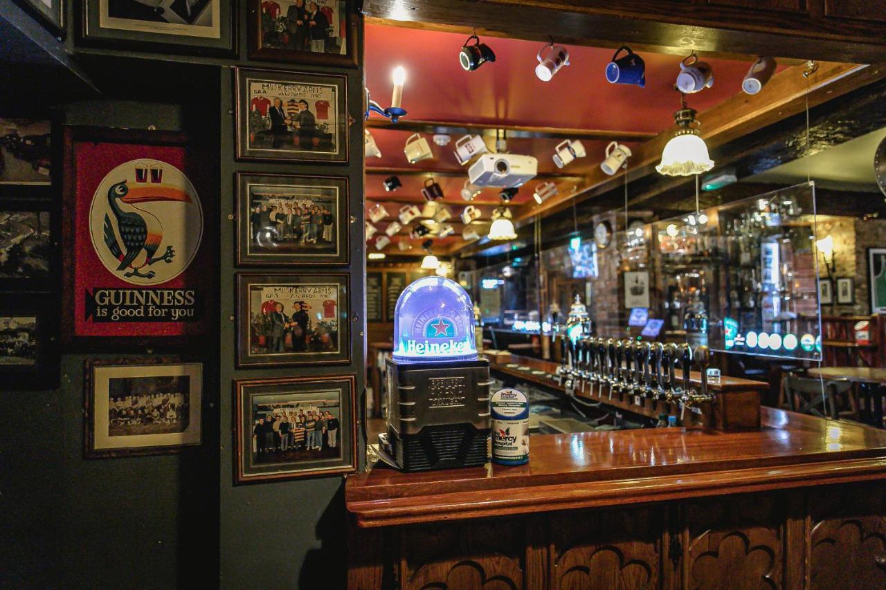 Muskerry Arms Bar And B&B Blarney Ngoại thất bức ảnh