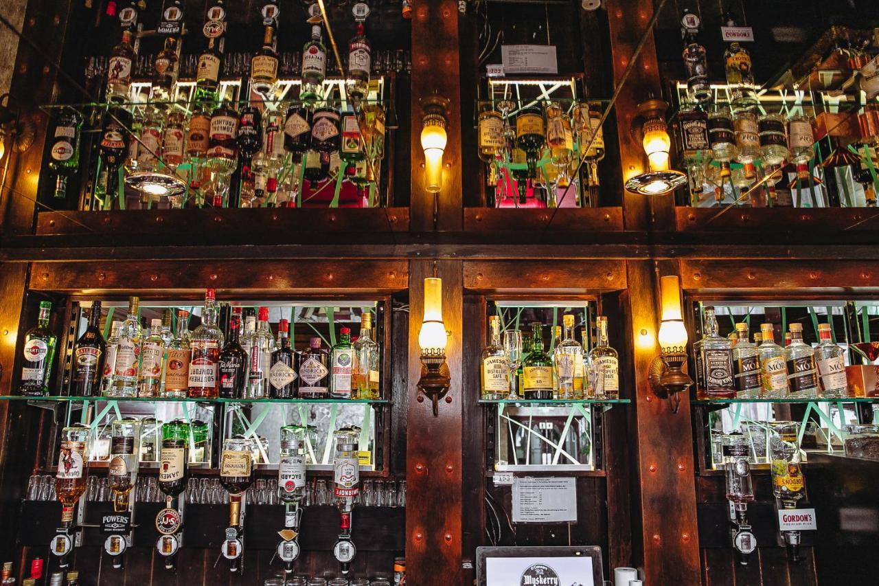 Muskerry Arms Bar And B&B Blarney Ngoại thất bức ảnh