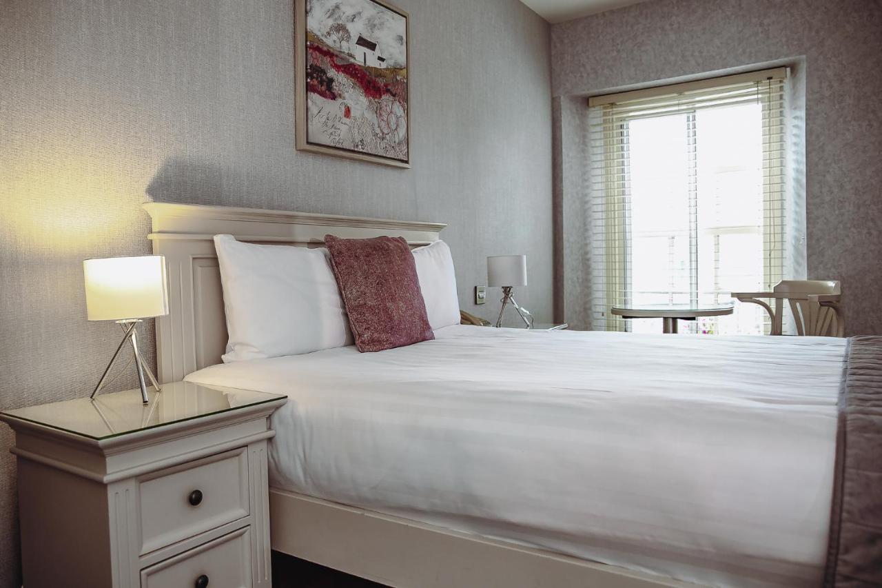 Muskerry Arms Bar And B&B Blarney Ngoại thất bức ảnh