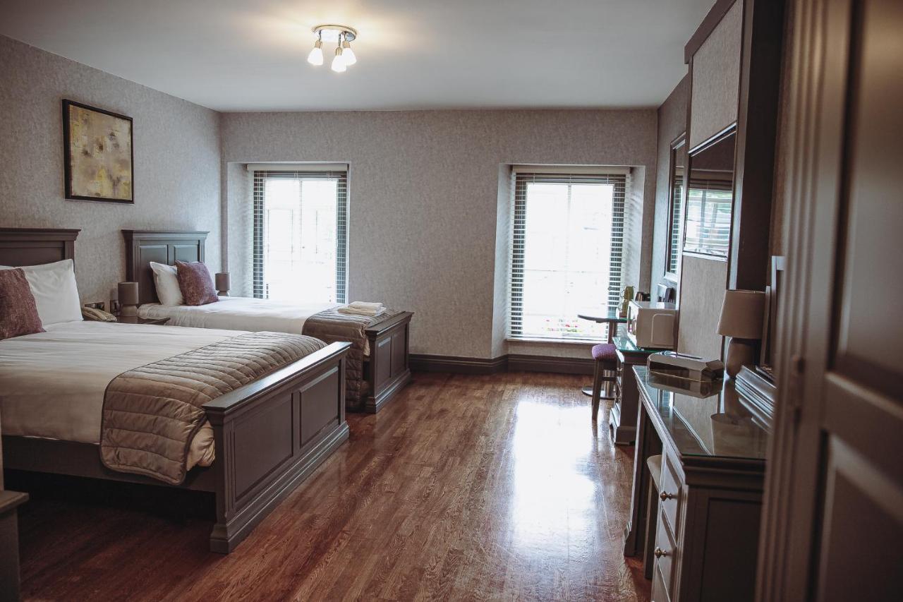 Muskerry Arms Bar And B&B Blarney Ngoại thất bức ảnh