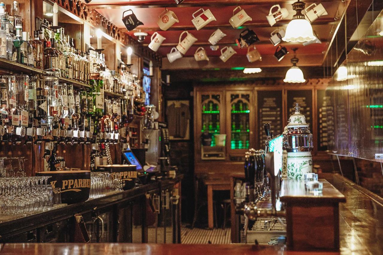 Muskerry Arms Bar And B&B Blarney Ngoại thất bức ảnh