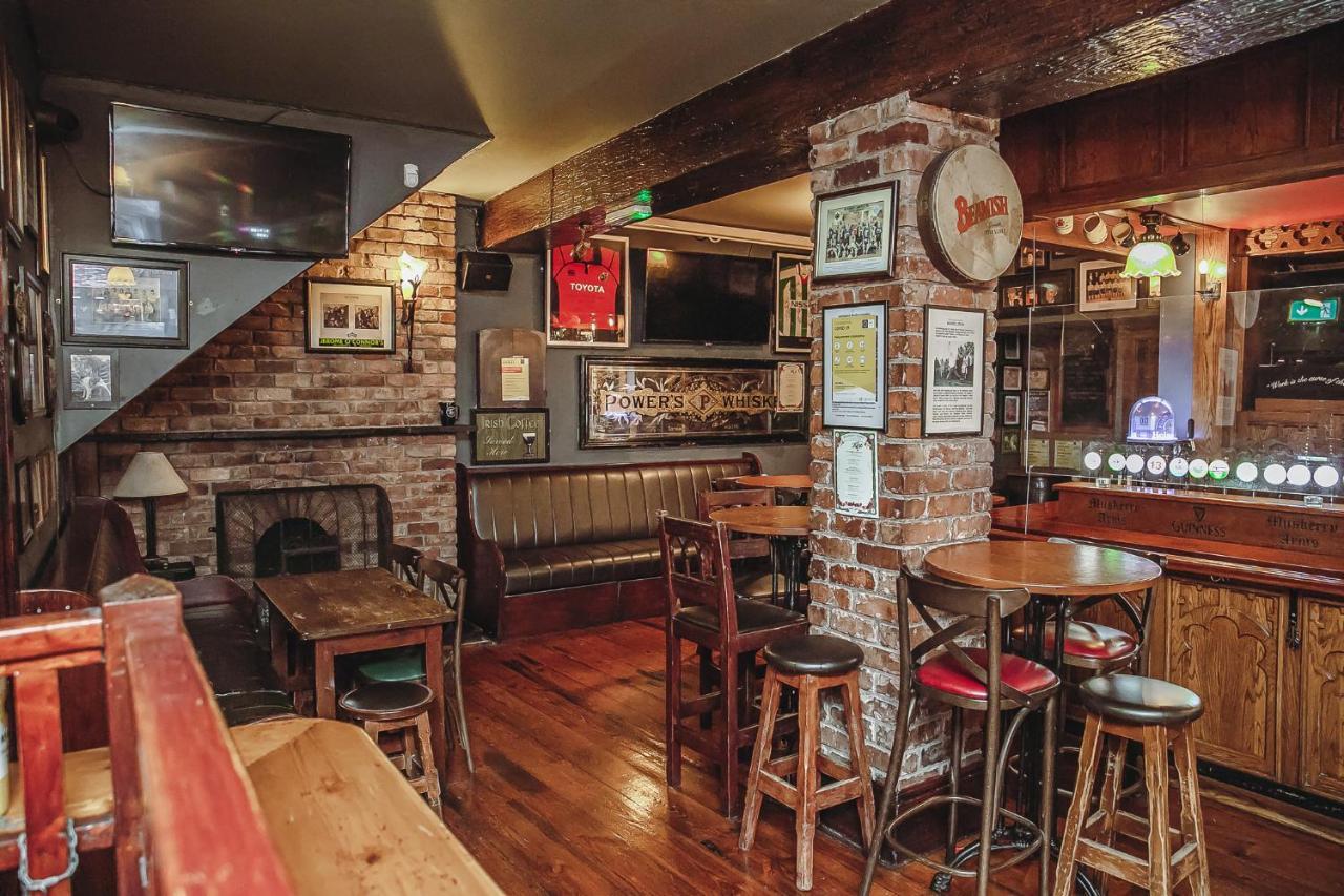 Muskerry Arms Bar And B&B Blarney Ngoại thất bức ảnh