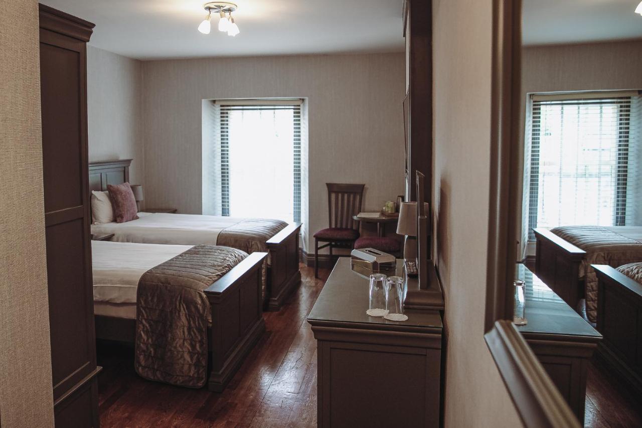 Muskerry Arms Bar And B&B Blarney Ngoại thất bức ảnh