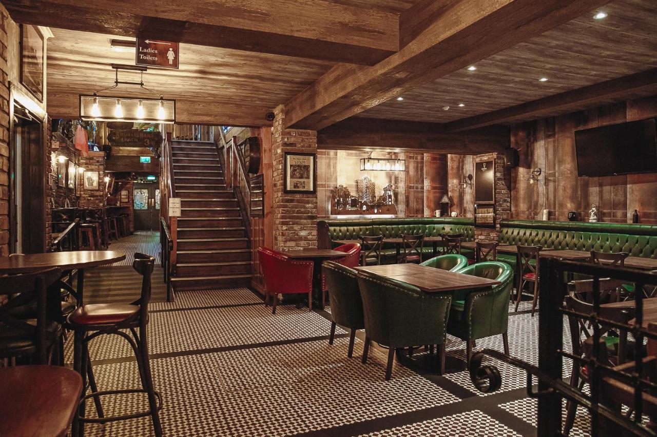 Muskerry Arms Bar And B&B Blarney Ngoại thất bức ảnh