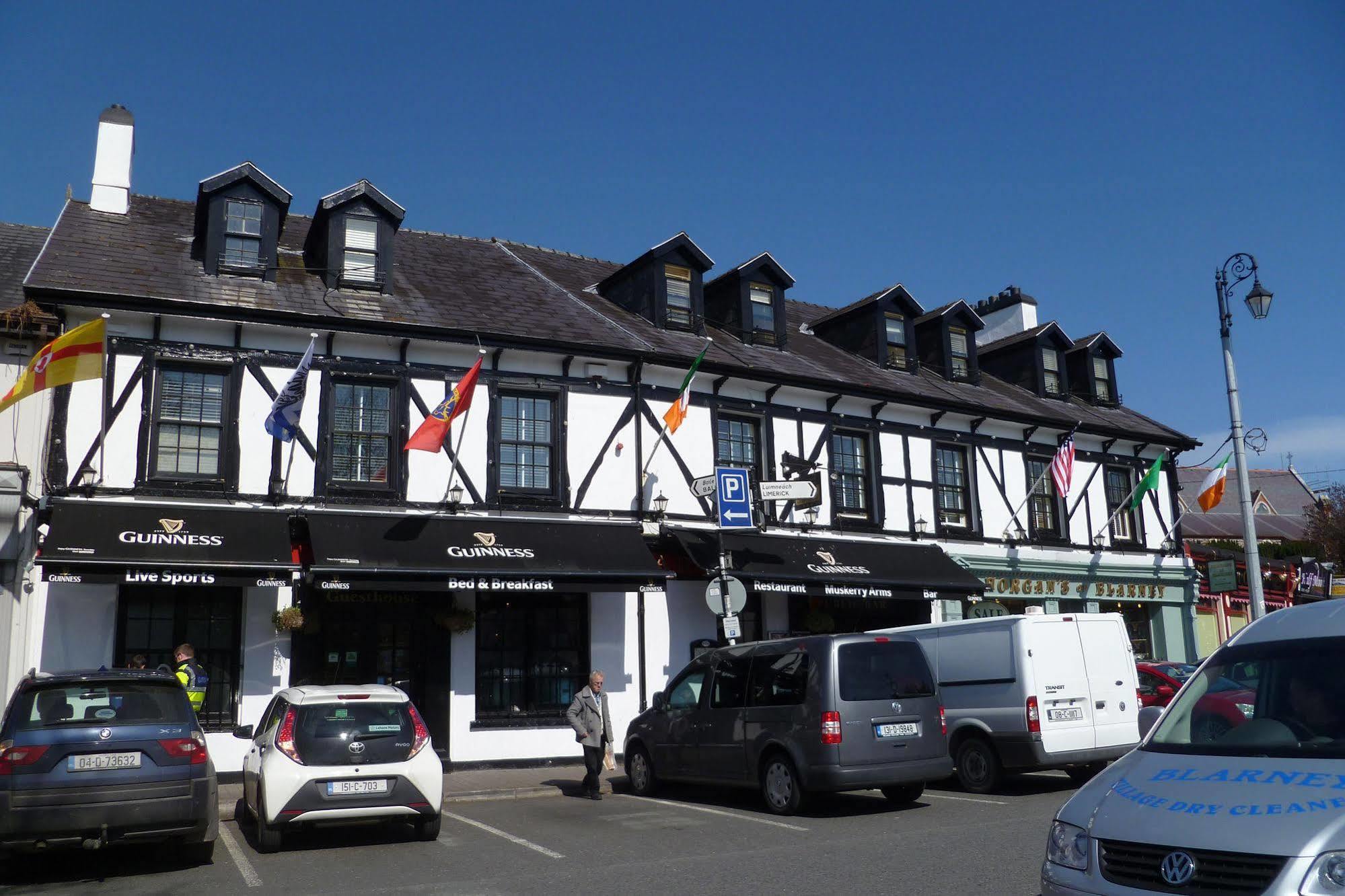Muskerry Arms Bar And B&B Blarney Ngoại thất bức ảnh