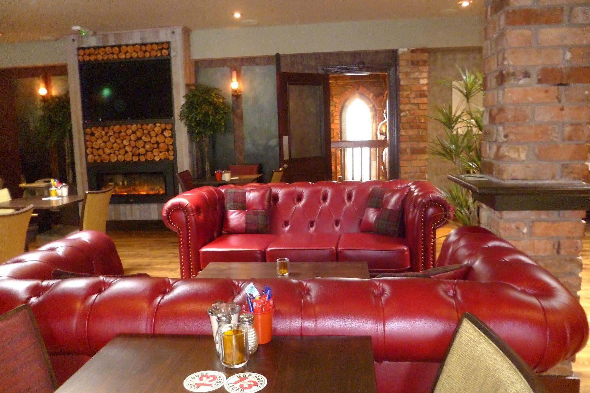 Muskerry Arms Bar And B&B Blarney Ngoại thất bức ảnh